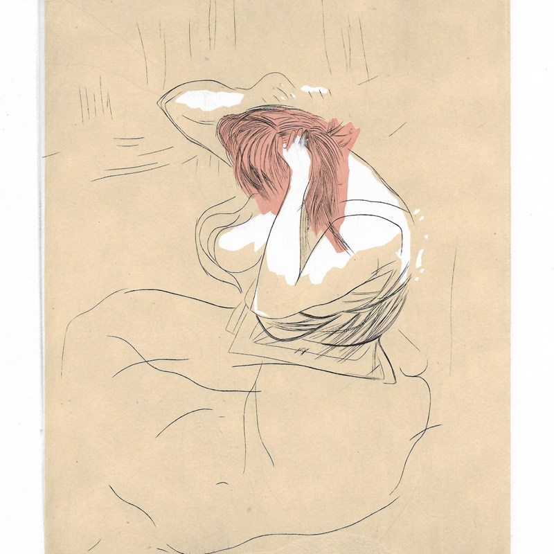 Femme qui se peigne
